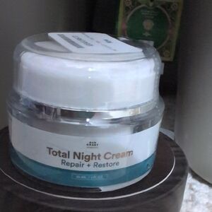Total Night Cream Repair+ Restore